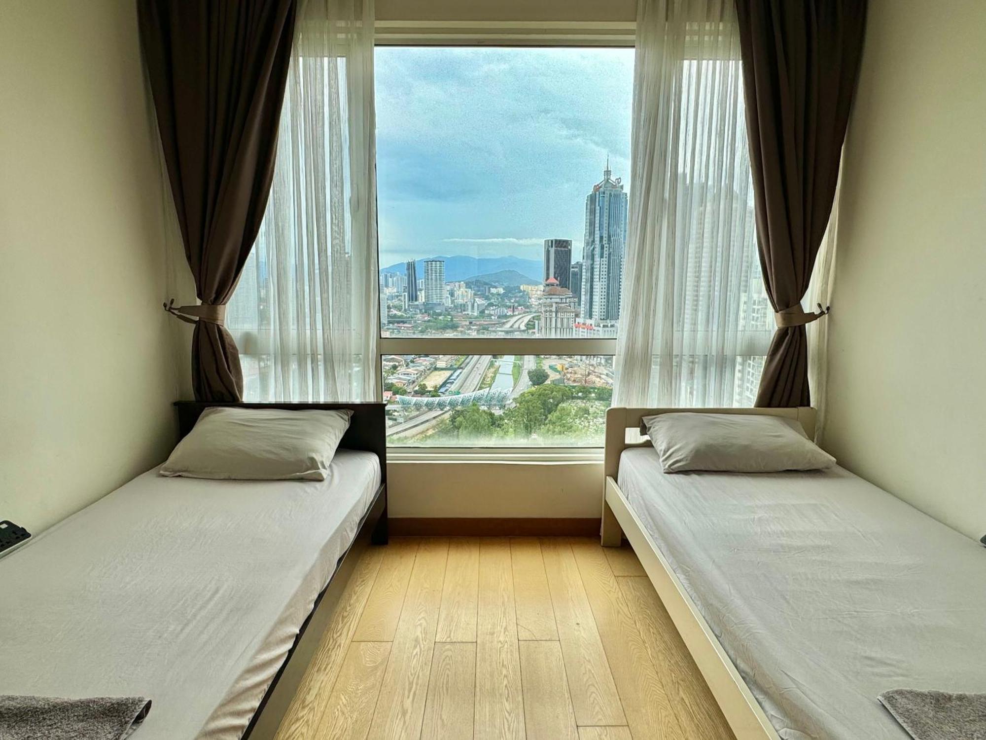 Hostel Hub Kl *